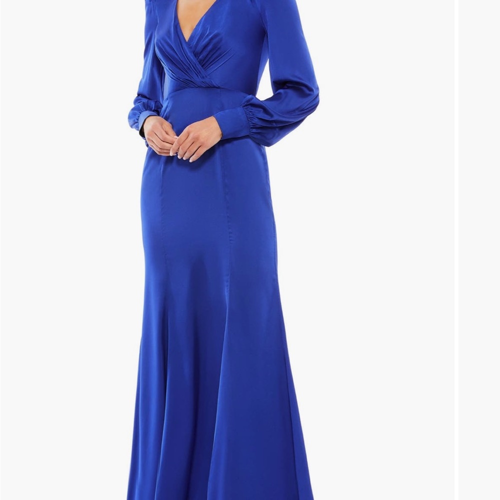 Mac Duggal Elegant Blue Long Sleeve Gown